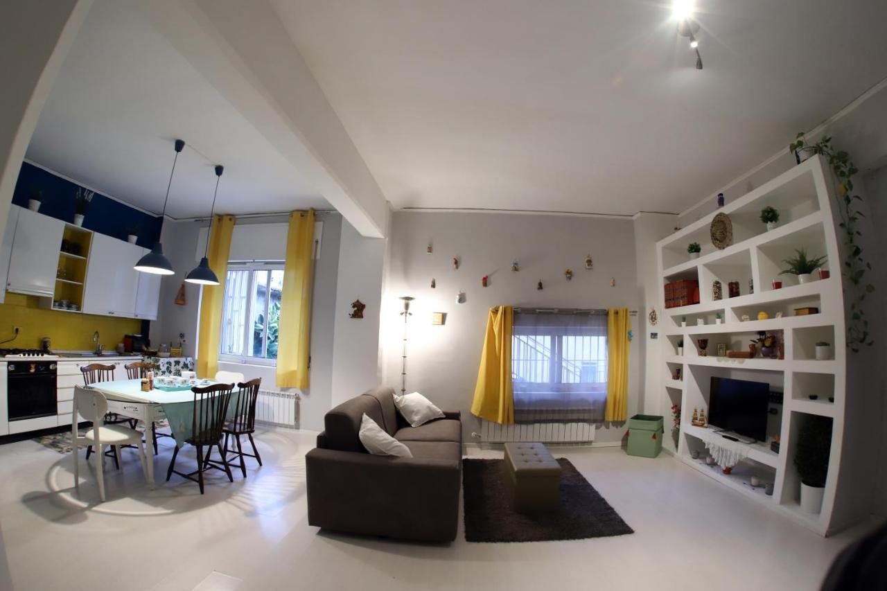 나폴리 Casa Cesca 아파트 외부 사진